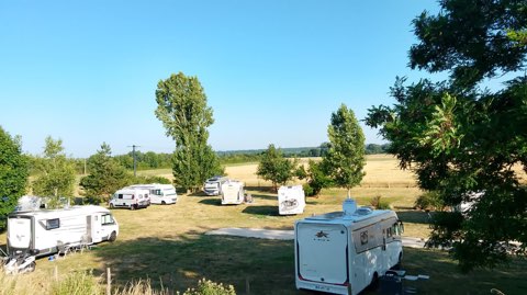 Aire de camping-cars